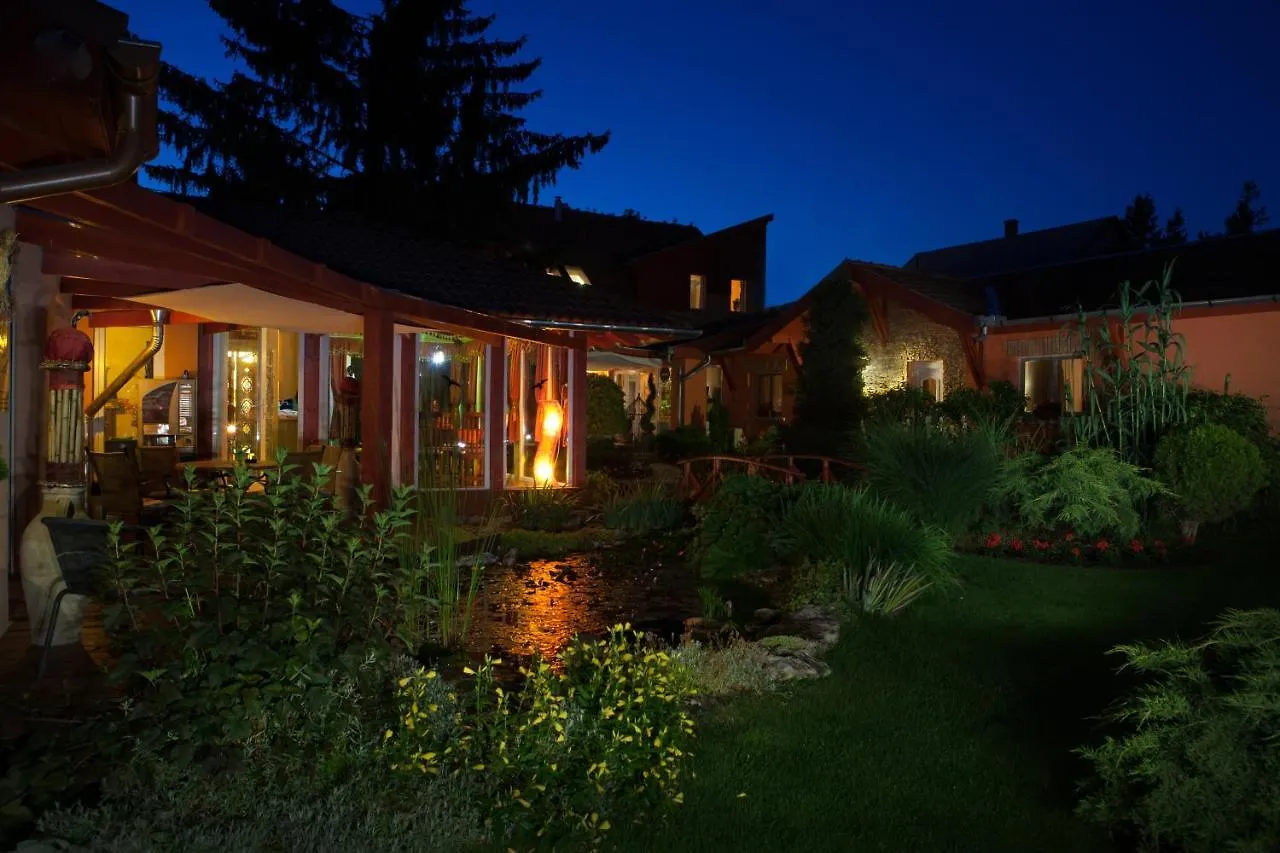 Green Park Villa Эгер