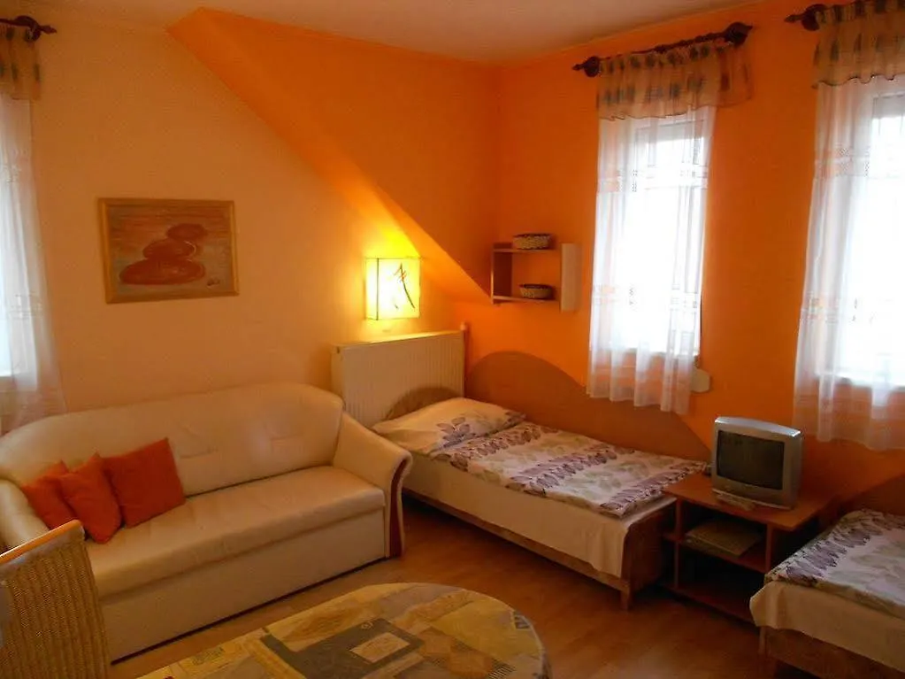 Green Park Villa Эгер